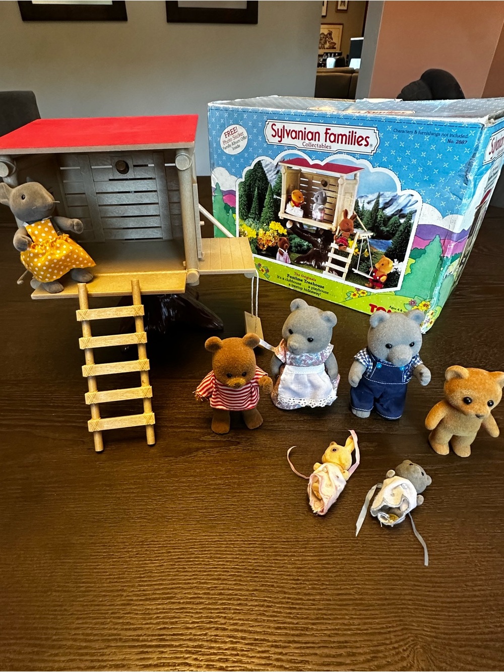 🌳 Vintage Sylvanian Families Funtime Treehouse #2887 + 7 Figures — Original Box!